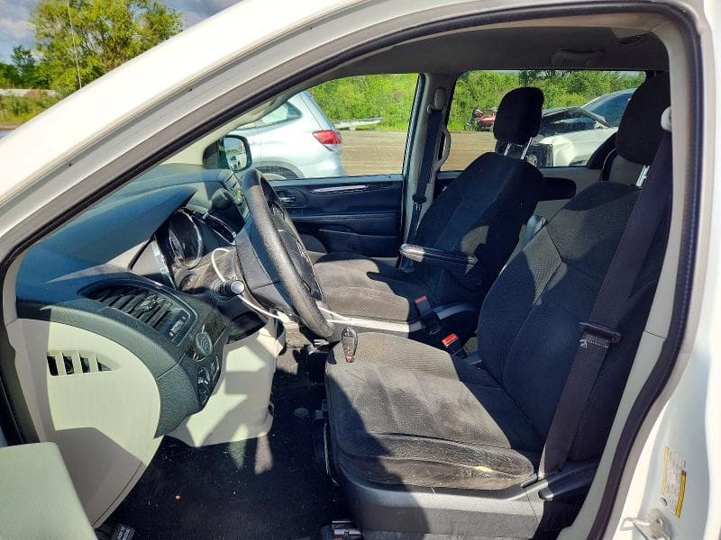 2017 DODGE GRAND CARAVAN SE 7