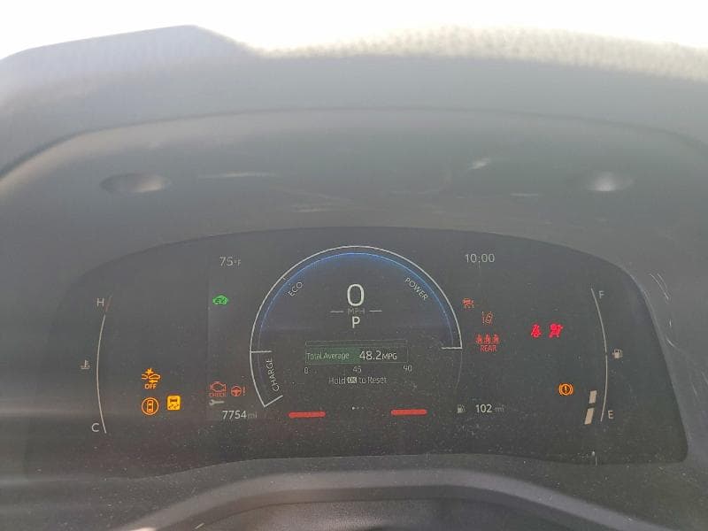 2025 TOYOTA CAMRY LE 9