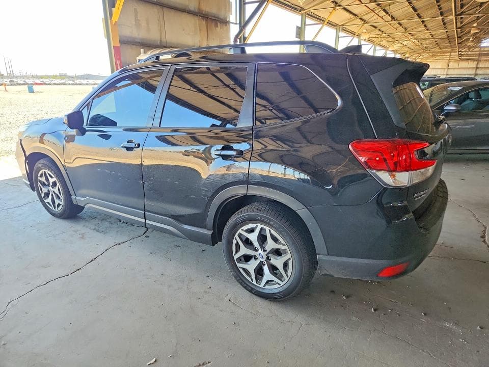 2020 SUBARU FORESTER PREMIUM 2