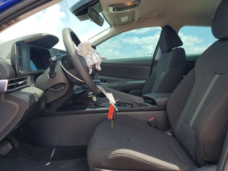 2026 HYUNDAI ELANTRA SE 7