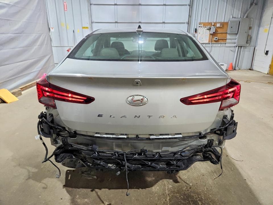 2020 HYUNDAI ELANTRA VALUE EDITION 6