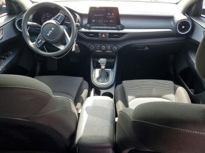 2024 KIA FORTE LXS 8