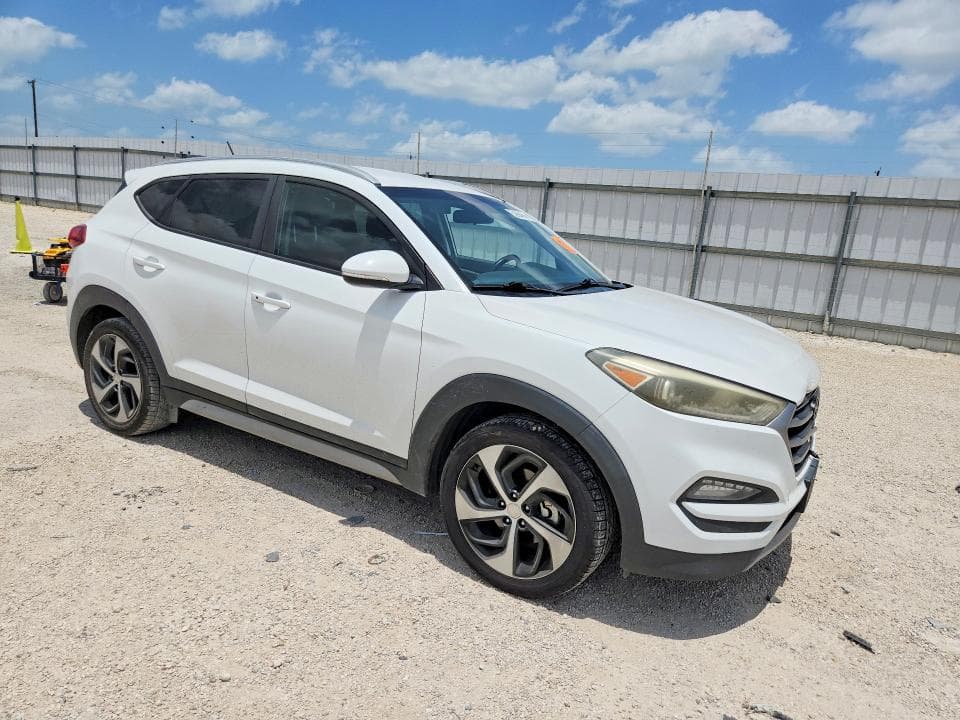 2017 HYUNDAI TUCSON SPORT 4