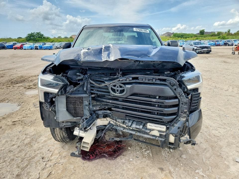 2022 TOYOTA TUNDRA SR5 5