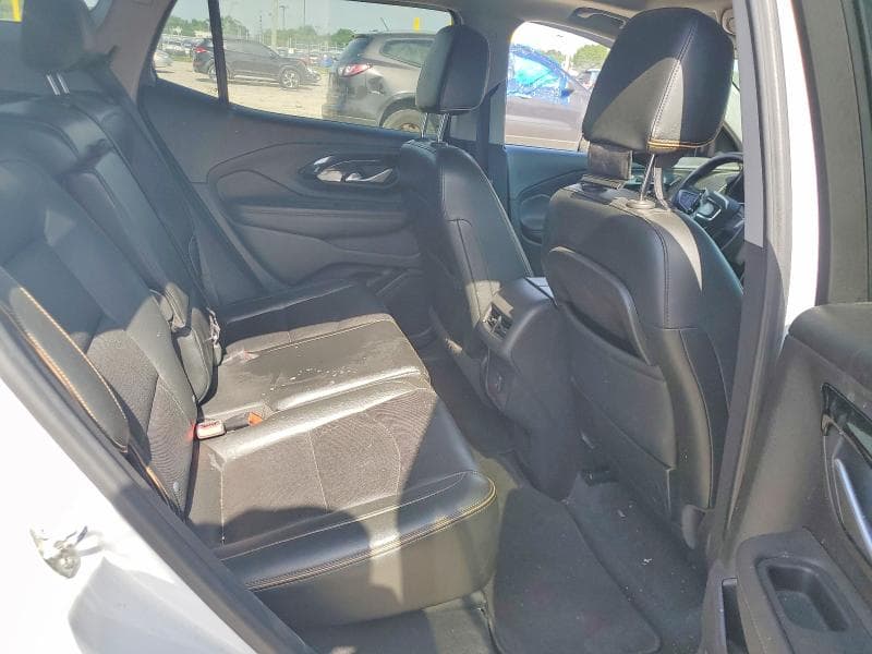 2022 GMC TERRAIN AT4 11