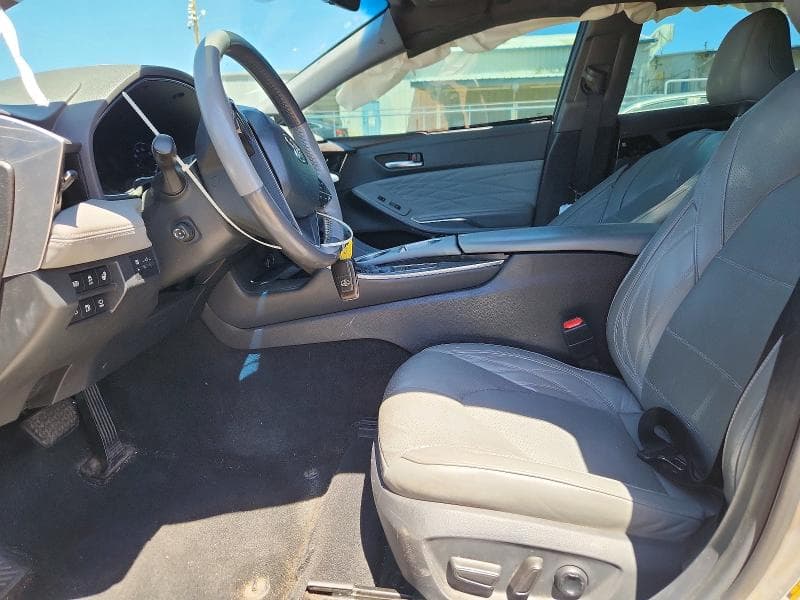2019 TOYOTA AVALON LIMITED 7