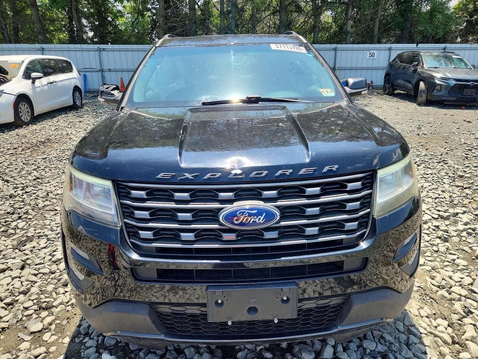 2017 FORD EXPLORER XLT 5