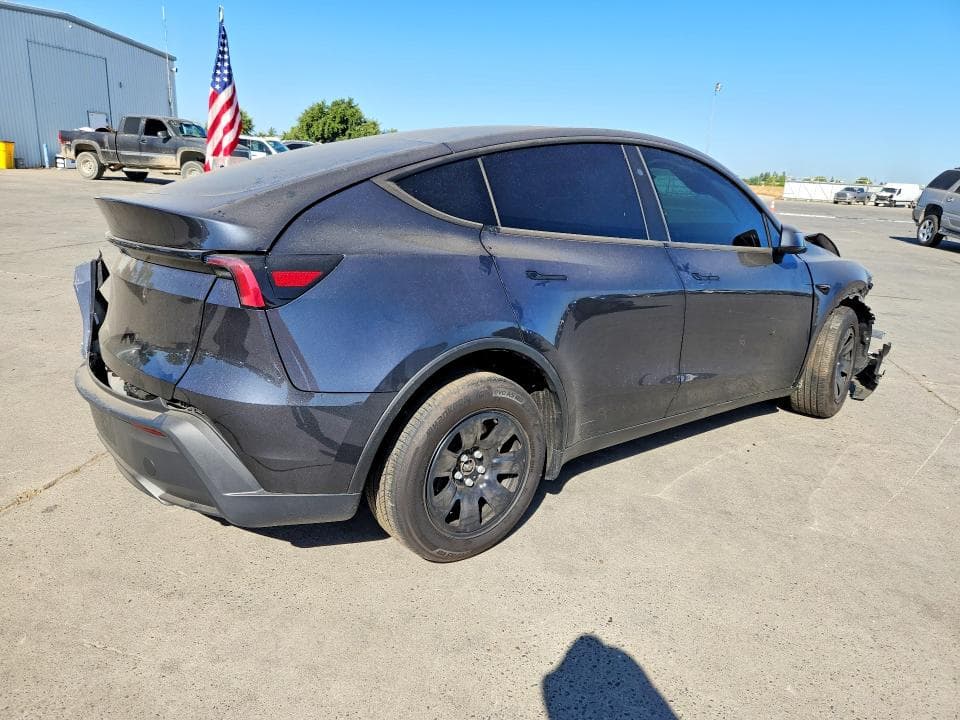 2026 TESLA MODEL Y 3