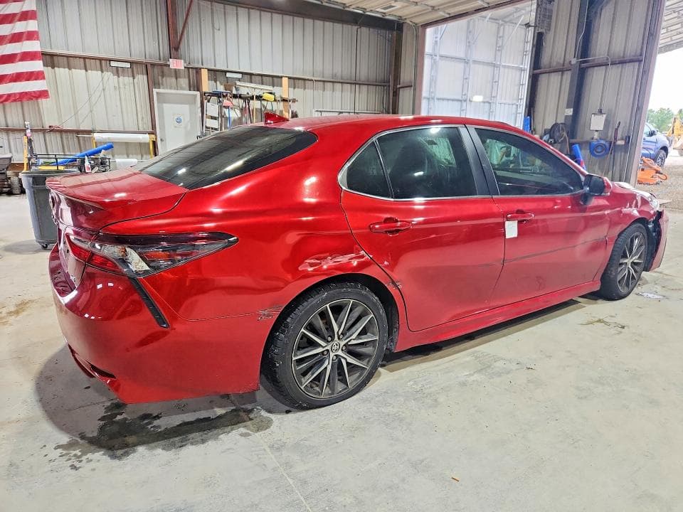 2022 TOYOTA CAMRY SE 3