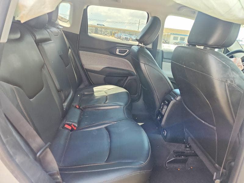 2022 JEEP COMPASS LATITUDE LUX 11