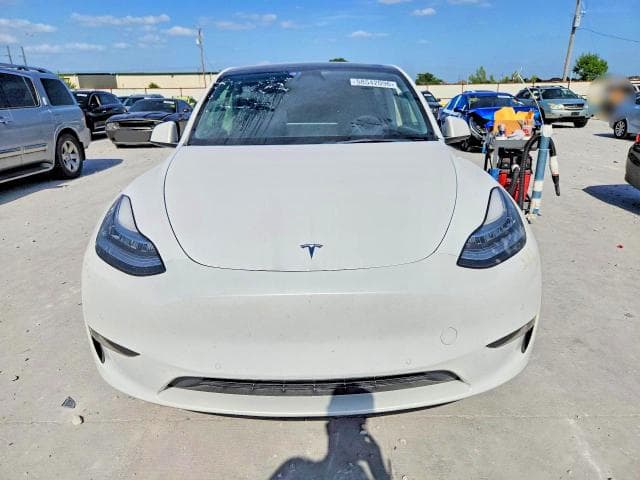 2022 TESLA MODEL  Y 5