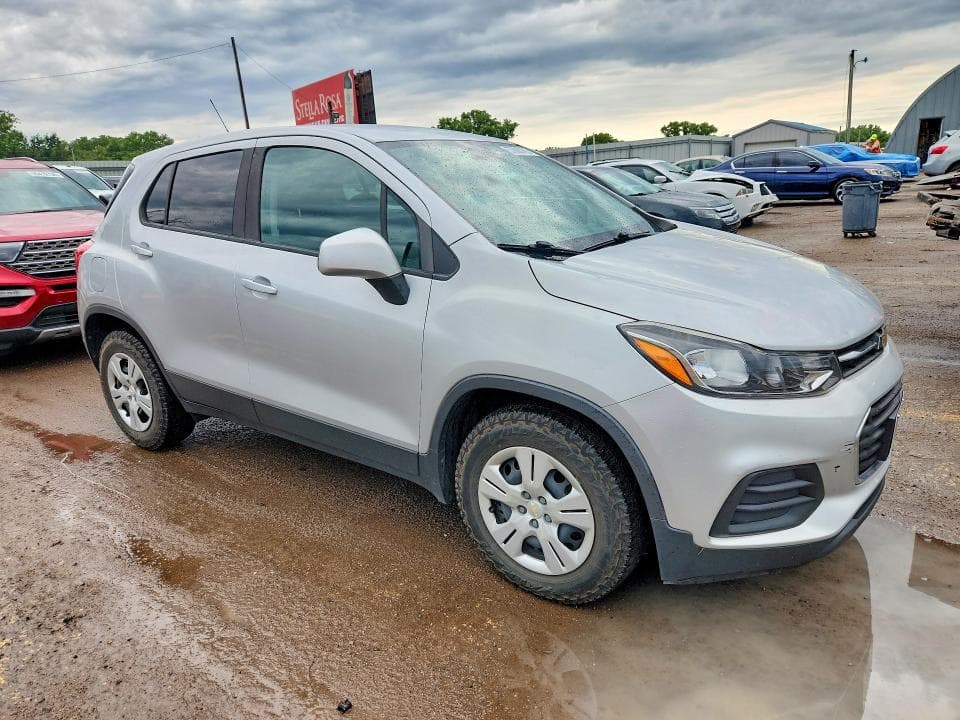 2017 CHEVROLET TRAX LS 4
