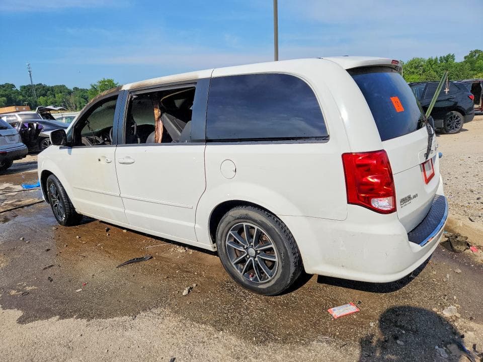2017 DODGE GRAND CARAVAN GT 2