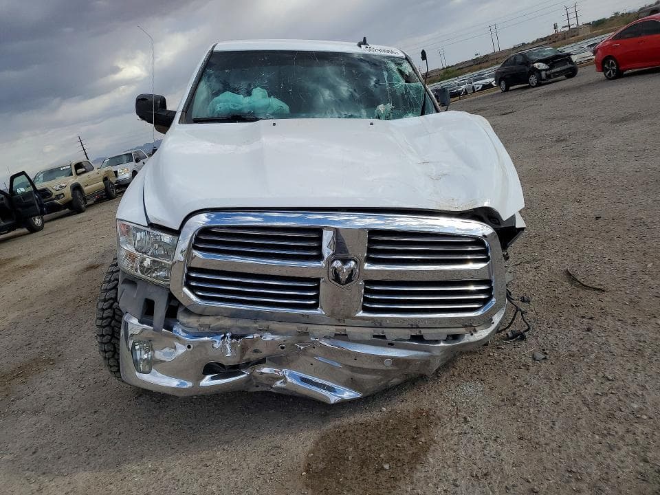 2017 RAM 1500 SLT 5