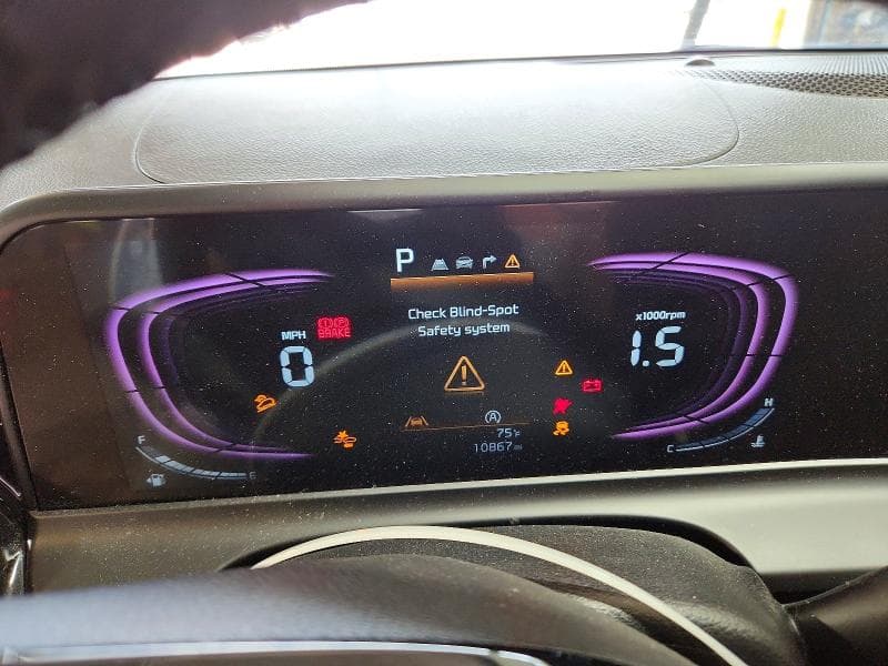 2025 KIA SELTOS S 9