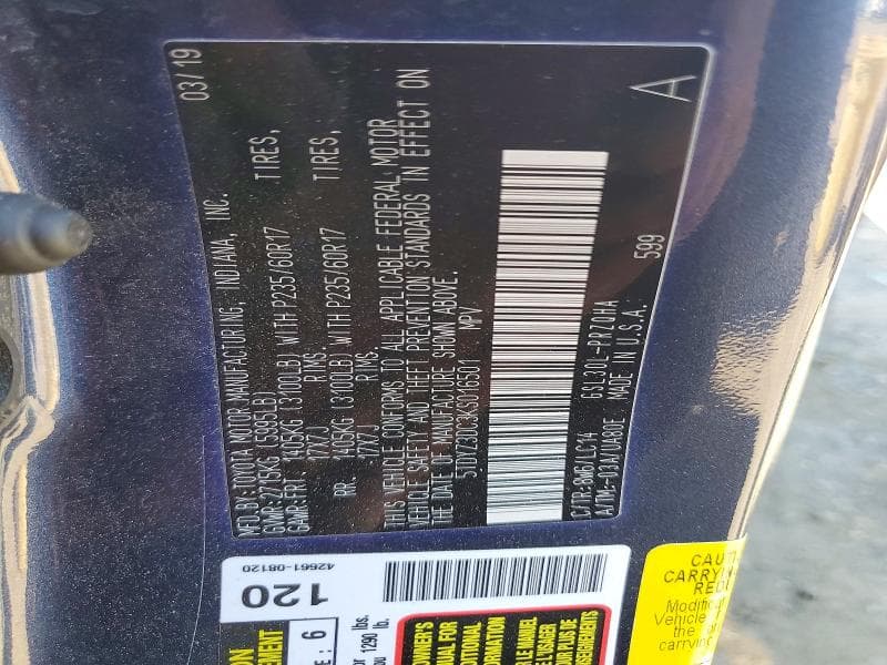 2019 TOYOTA SIENNA XLE 8-PASSENGER 13