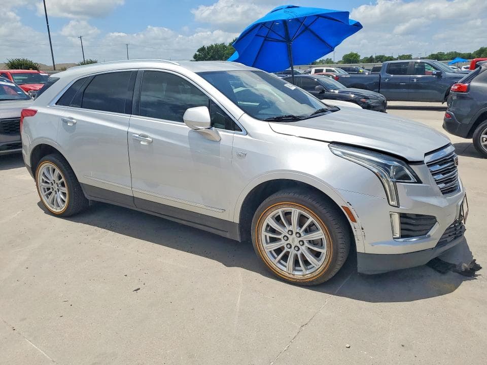 2019 CADILLAC XT5 4