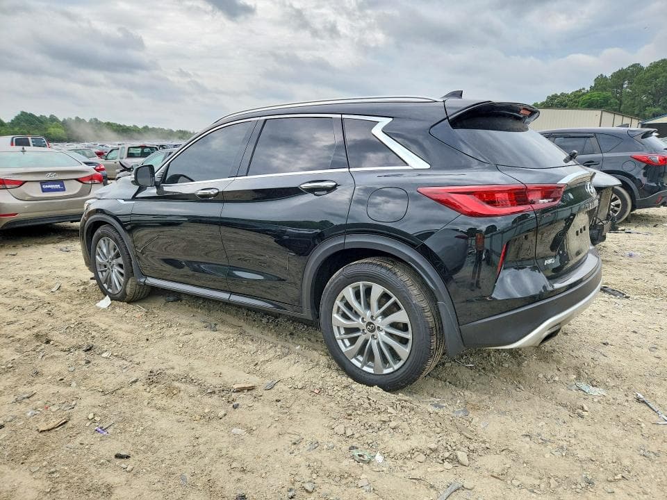 2023 INFINITI QX50 LUXE 2