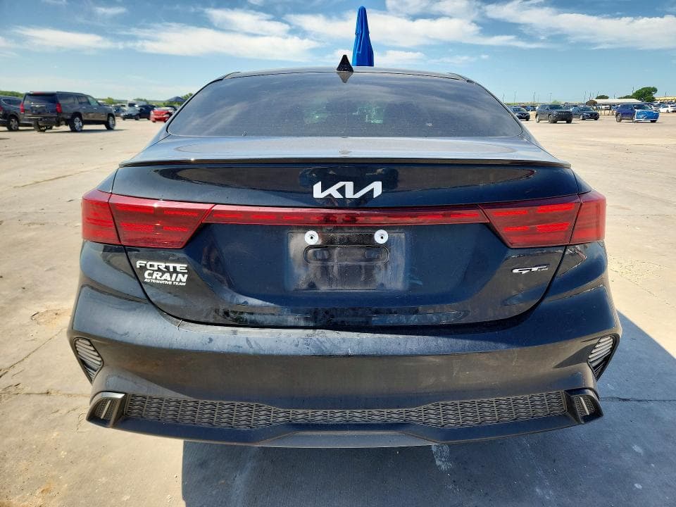 2024 KIA FORTE GT LINE 6
