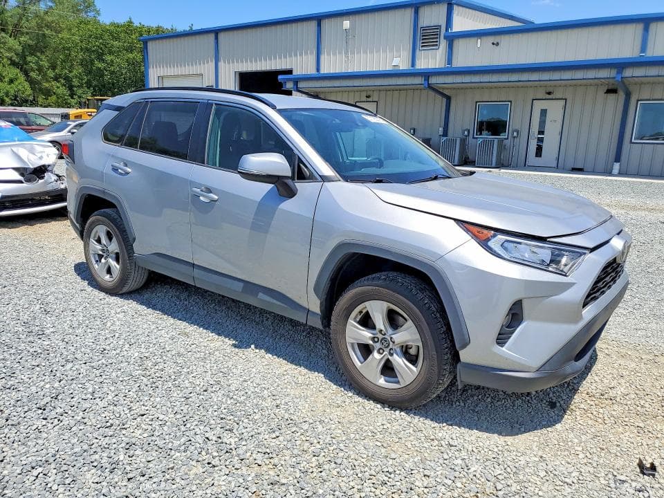 2020 TOYOTA RAV4 XLE 4