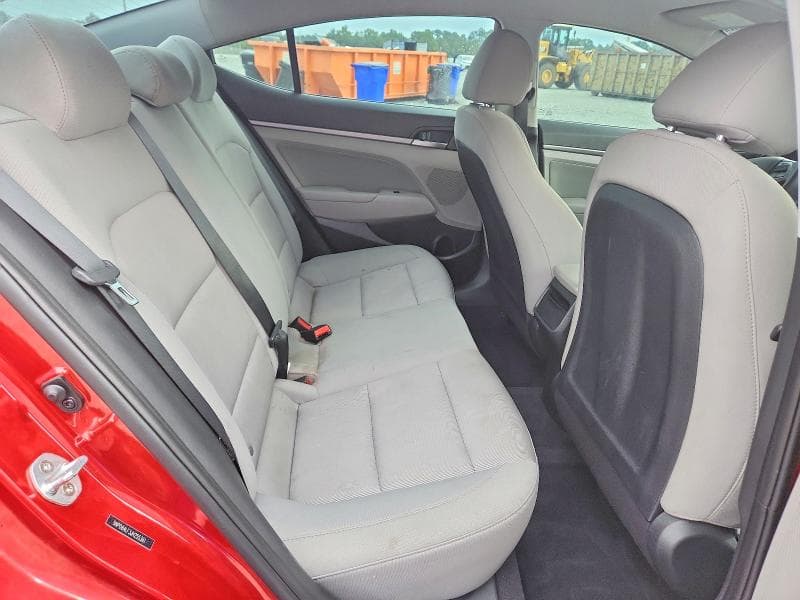 2018 HYUNDAI ELANTRA SEL 10