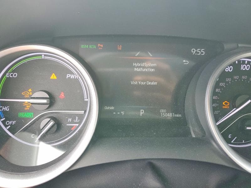 2022 TOYOTA CAMRY XLE 9