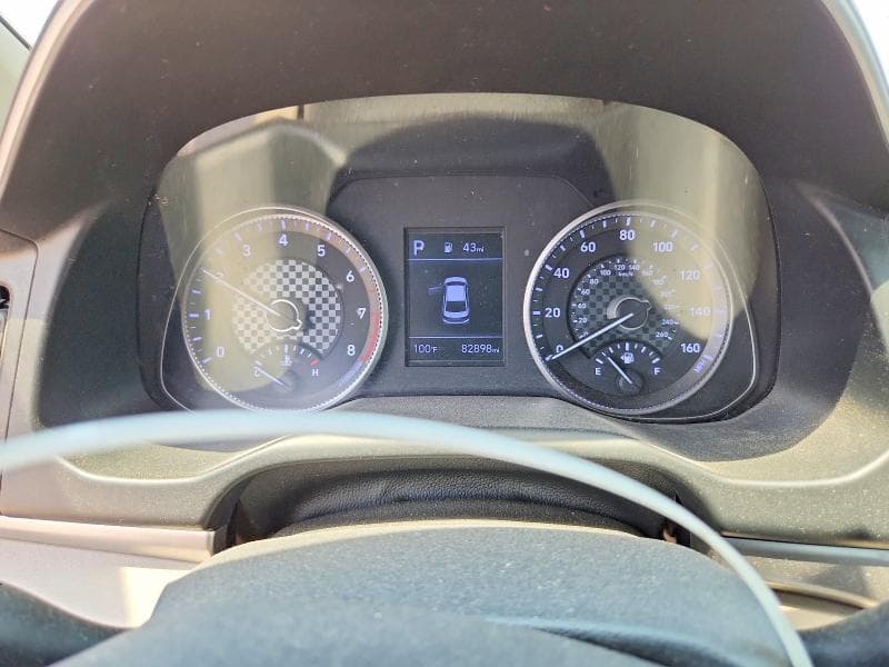 2020 HYUNDAI ELANTRA SE 9