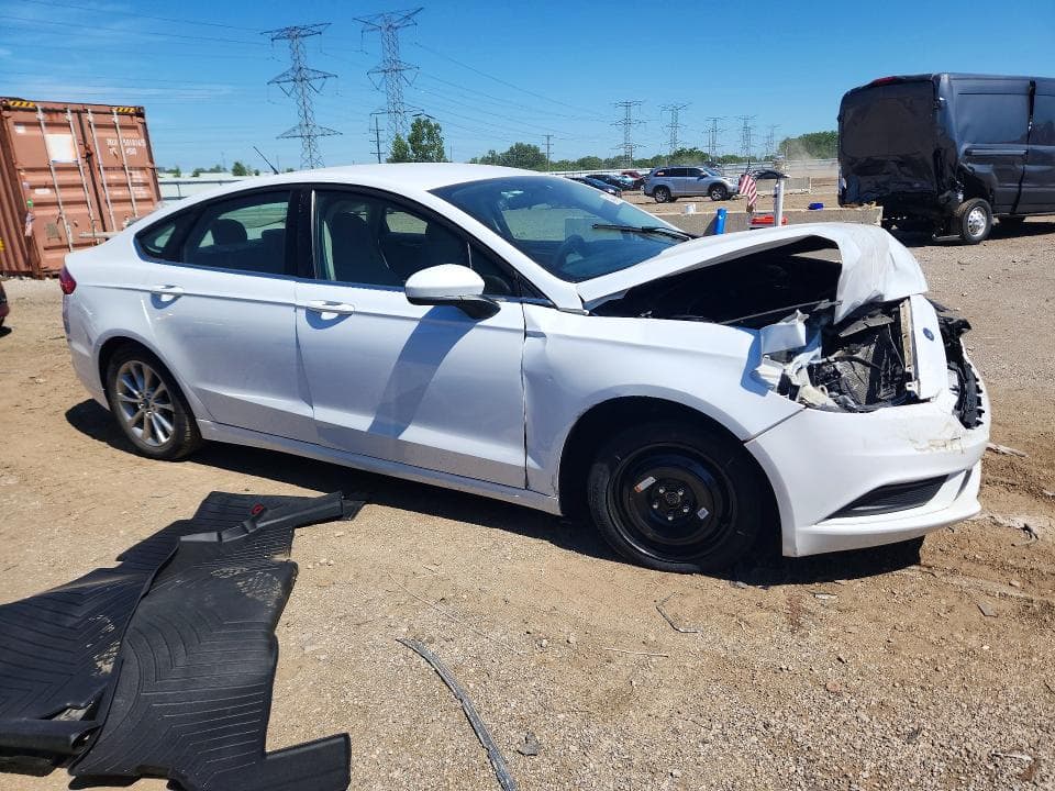 2017 FORD FUSION SE 4