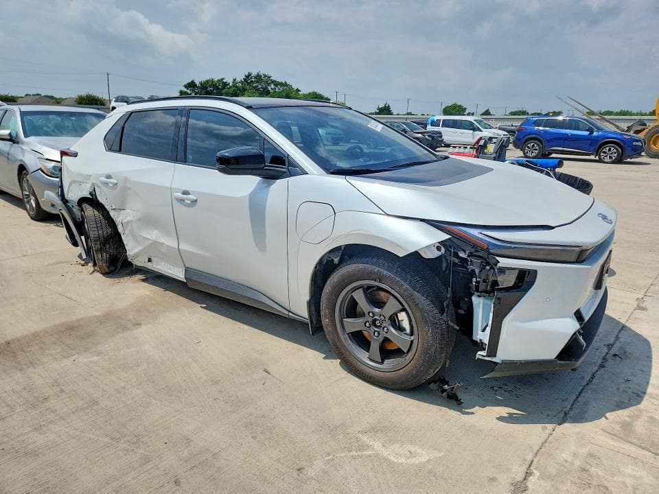 2026 TOYOTA BZ XLE PLUS 4