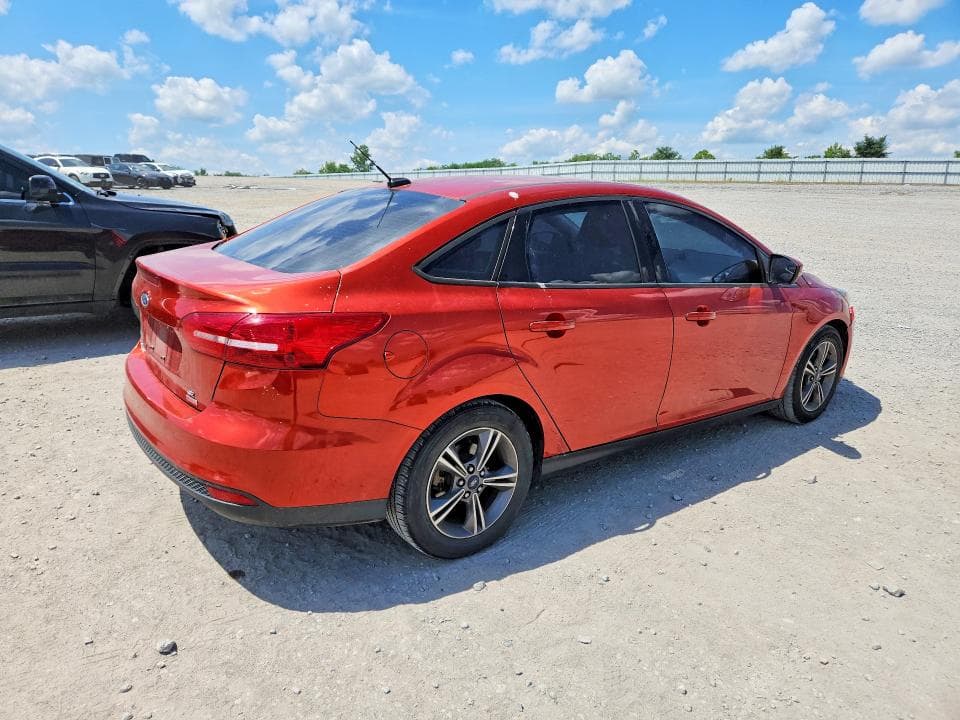 2018 FORD FOCUS SE 3