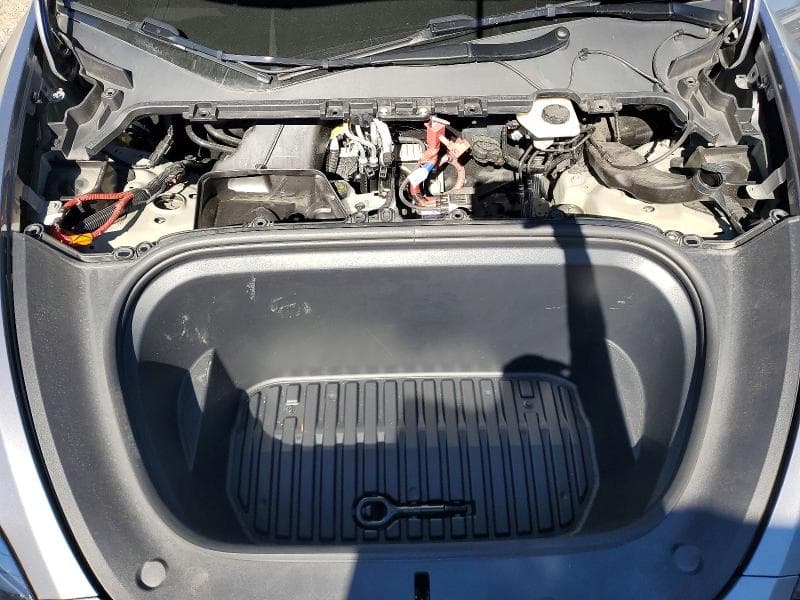 2025 TESLA MODEL Y 12