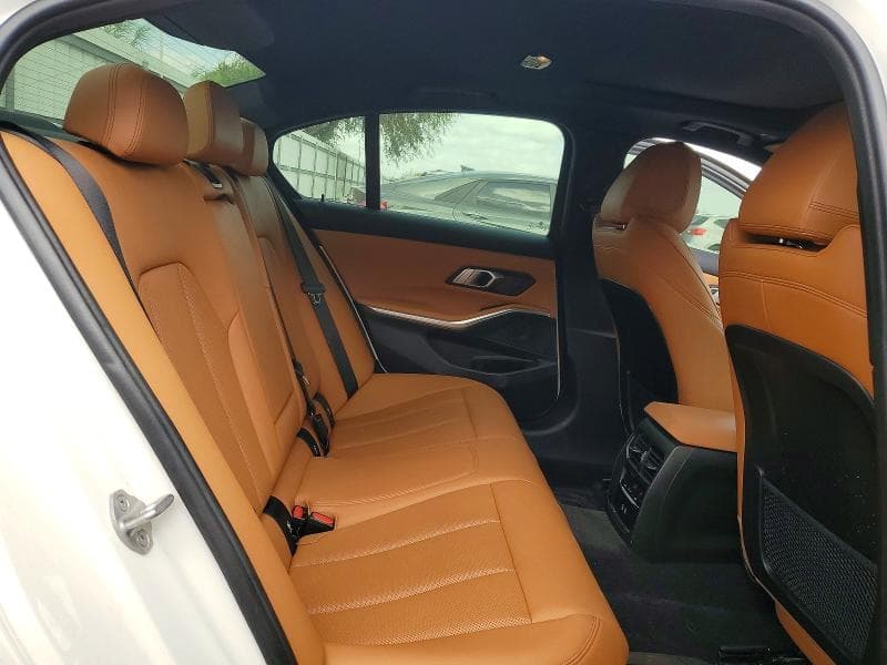 2022 BMW 330I 10
