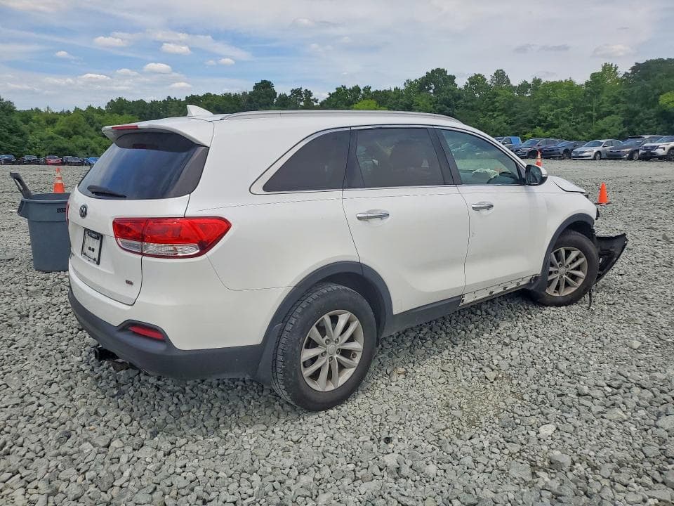 2018 KIA SORENTO LX 3