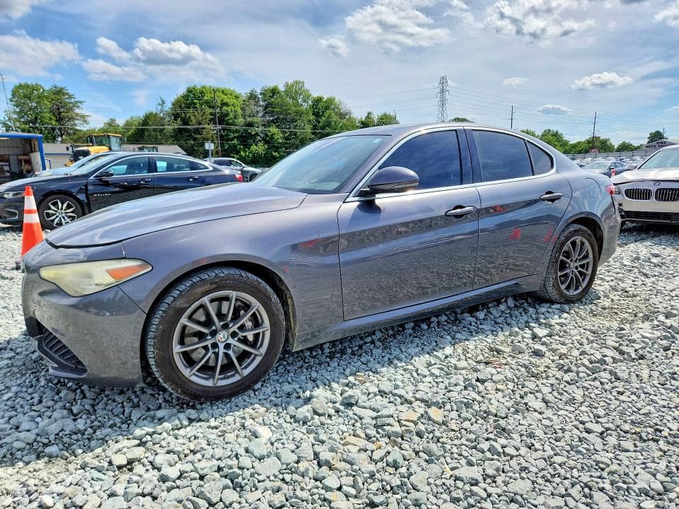 2018 ALFA ROMEO GIULIA Q4