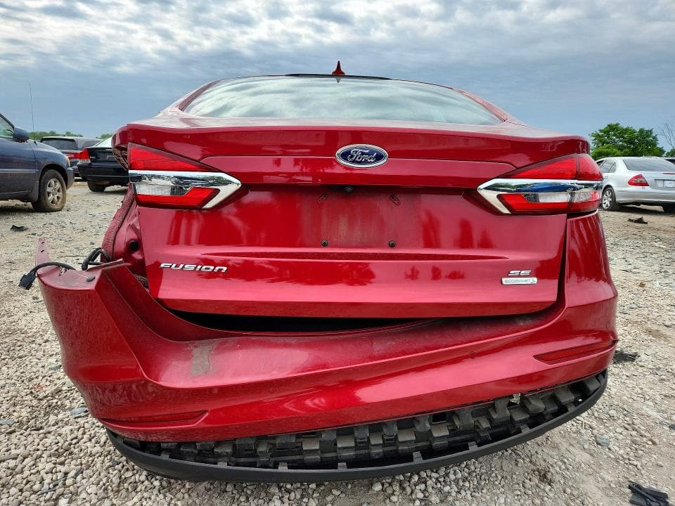 2020 FORD FUSION SE 6