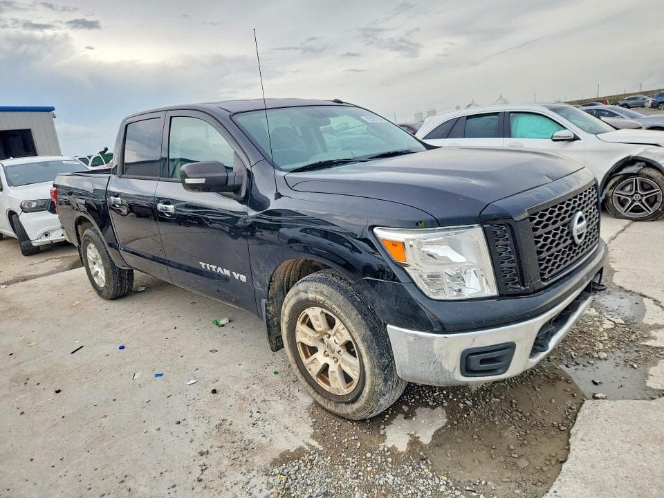2019 NISSAN TITAN SV 4