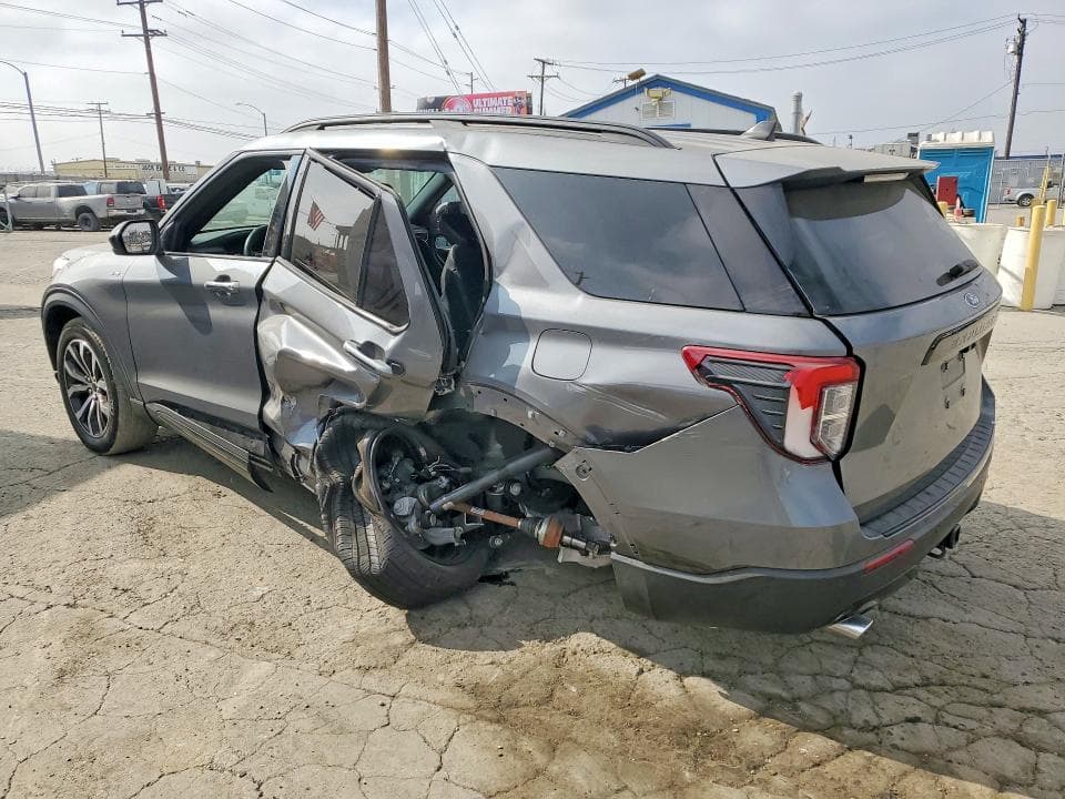 2023 FORD EXPLORER ST-LINE 2