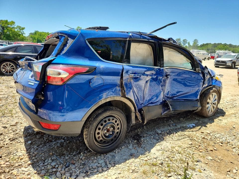 2017 FORD ESCAPE TITANIUM 3