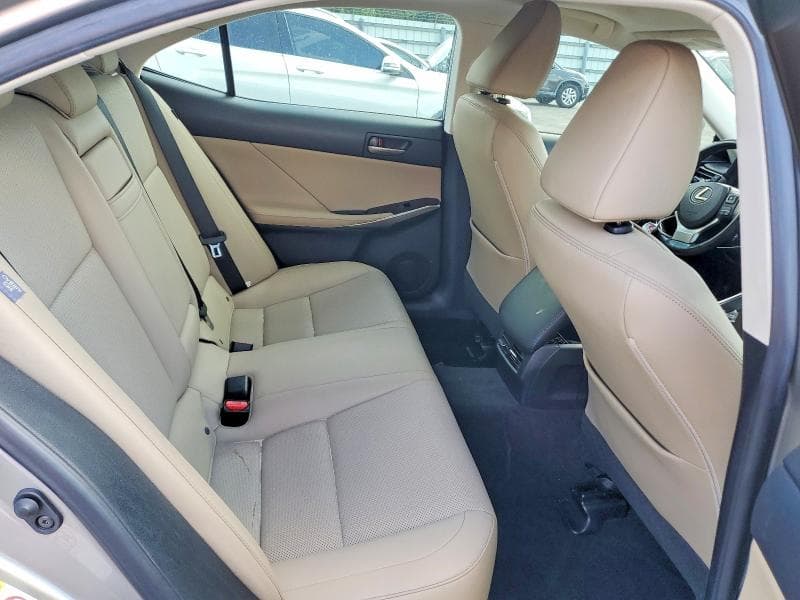 2018 LEXUS IS 300 300 10