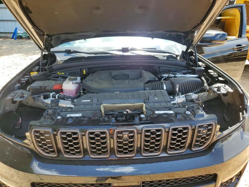 2023 JEEP GRAND CHEROKEE L SUMMIT 12