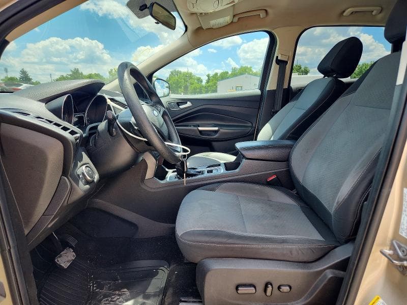 2017 FORD ESCAPE SE 7