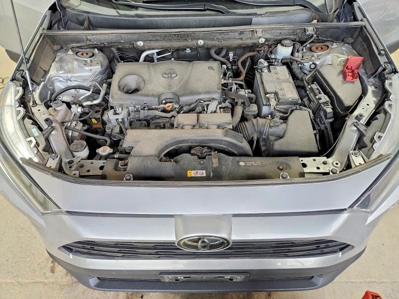 2019 TOYOTA RAV4 LE 12