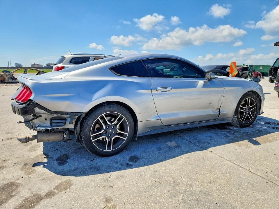2020 FORD MUSTANG 3