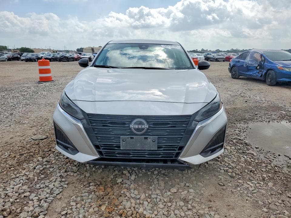 2024 NISSAN ALTIMA S 5