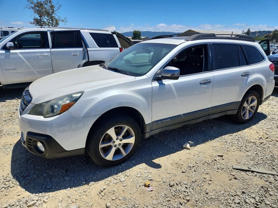 2014 SUBARU OUTBACK - 1