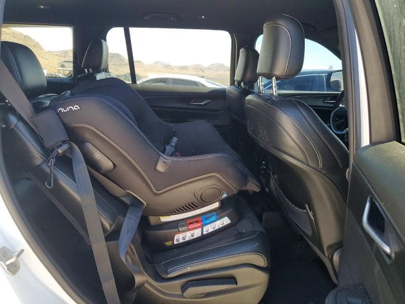 2023 JEEP GRAND CHEROKEE L LAREDO 11