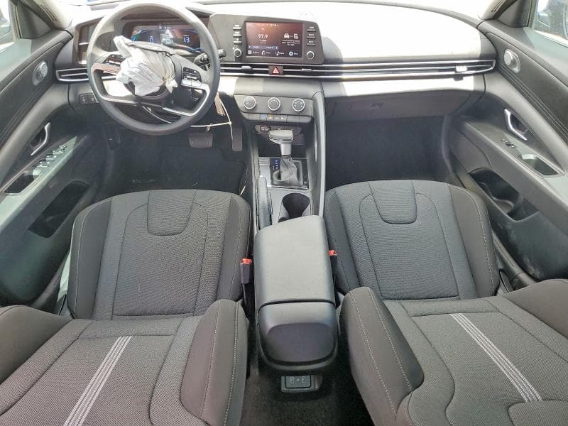 2026 HYUNDAI ELANTRA SE 8