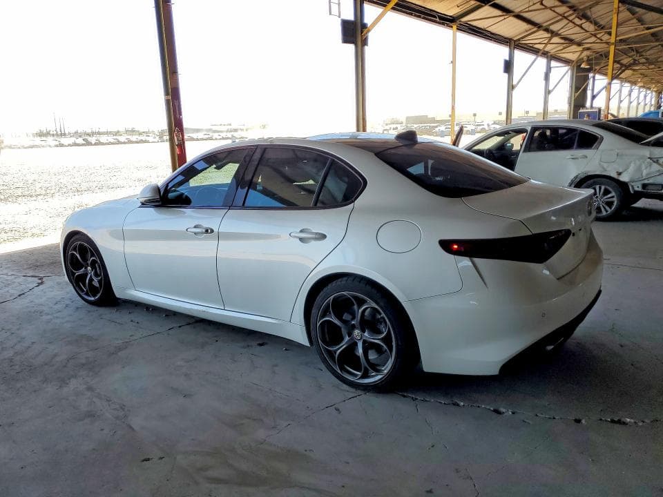 2017 ALFA ROMEO GIULIA TI 2