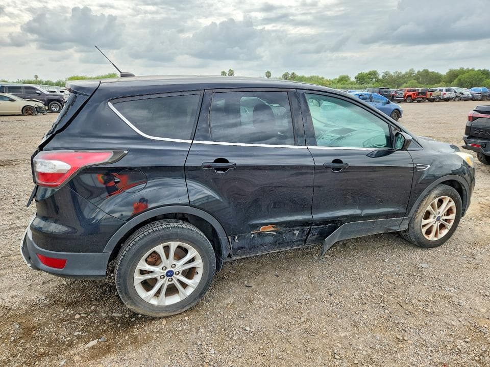 2017 FORD ESCAPE SE 3
