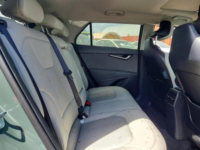 2025 KIA NIRO 10